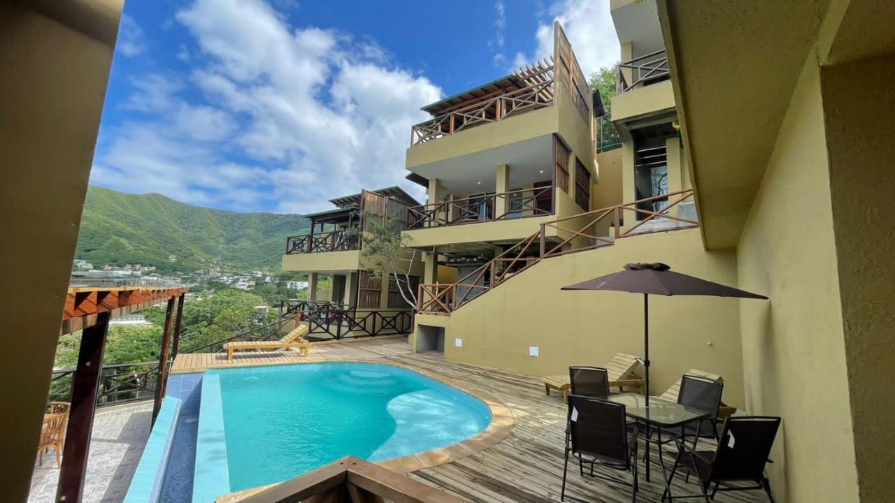 Paraiso Hotel *